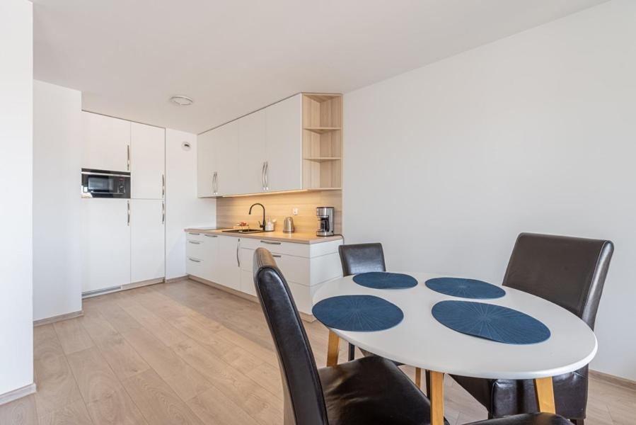 Horyzont Apartamenty - Kapitanski Mostek- Blisko Portu- Sniadania Kolobrzeg Exterior photo