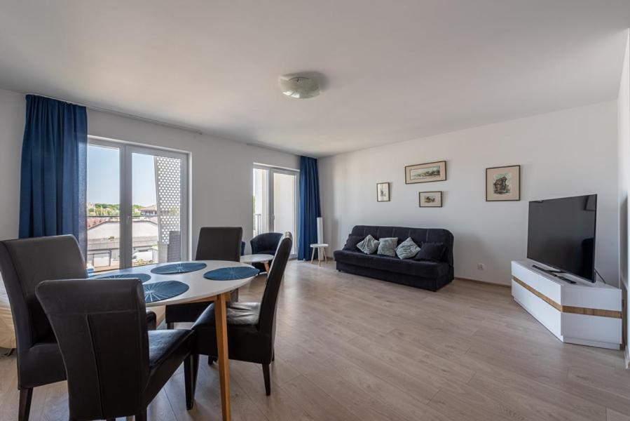 Horyzont Apartamenty - Kapitanski Mostek- Blisko Portu- Sniadania Kolobrzeg Exterior photo