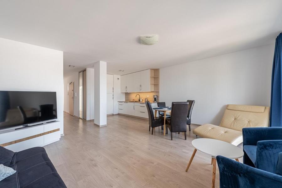 Horyzont Apartamenty - Kapitanski Mostek- Blisko Portu- Sniadania Kolobrzeg Exterior photo